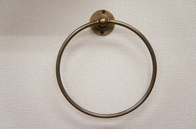 壁掛け タオルハンガー 円形 オーバルリング 真鍮製