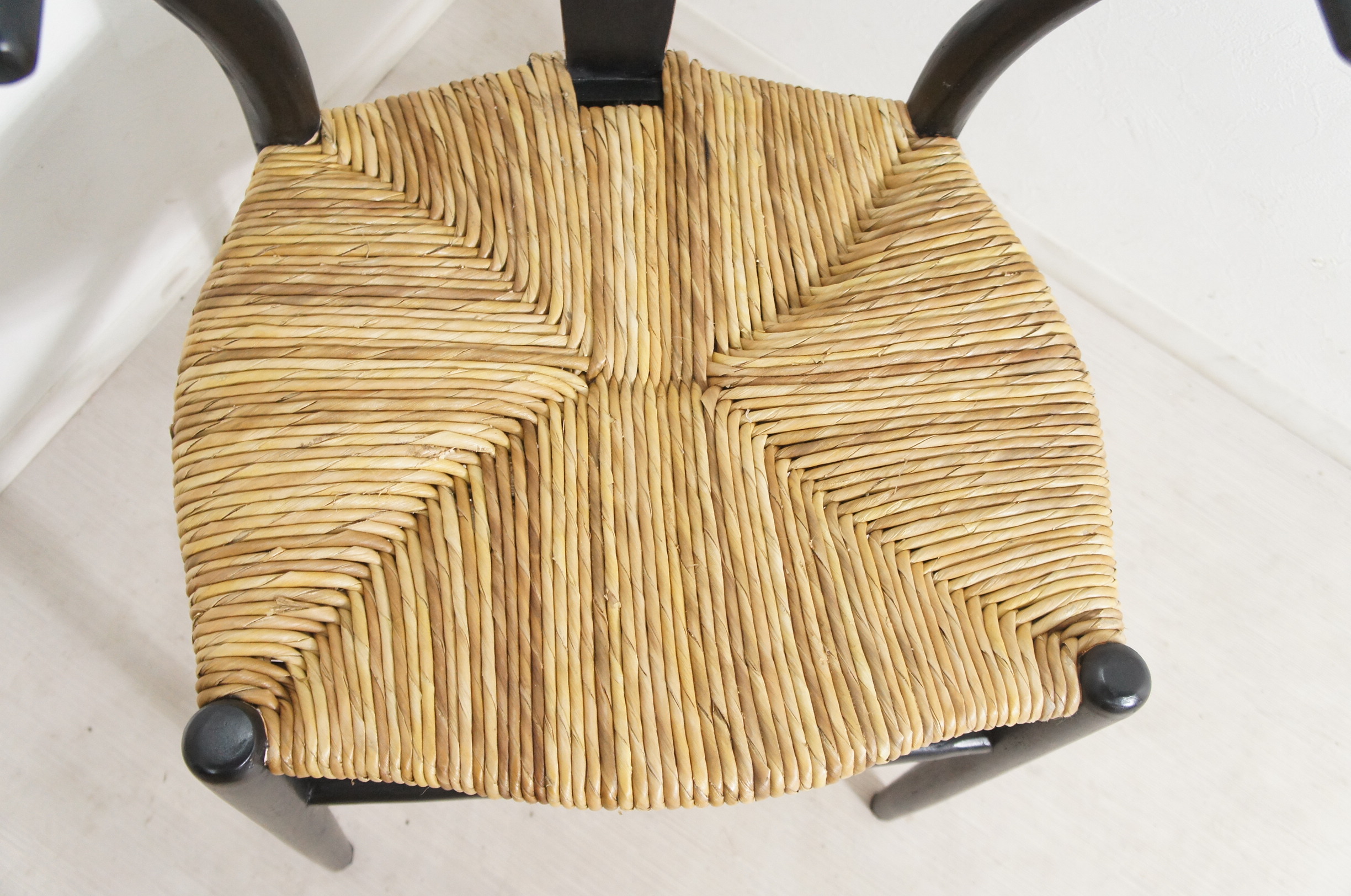 北欧スタイル チーク無垢材 バナナリーフ座面 スタイリッシュ チェア